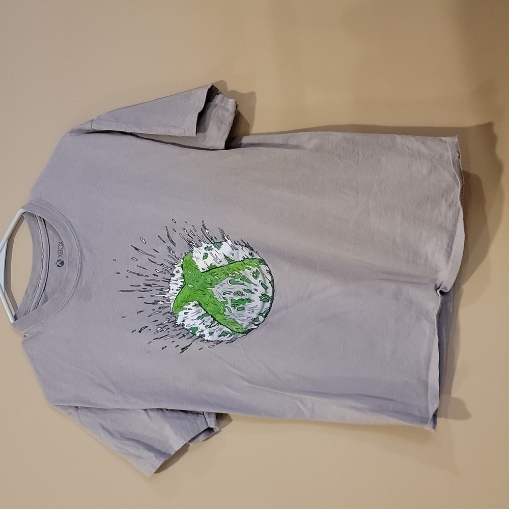 30 Grey xbox tshirt